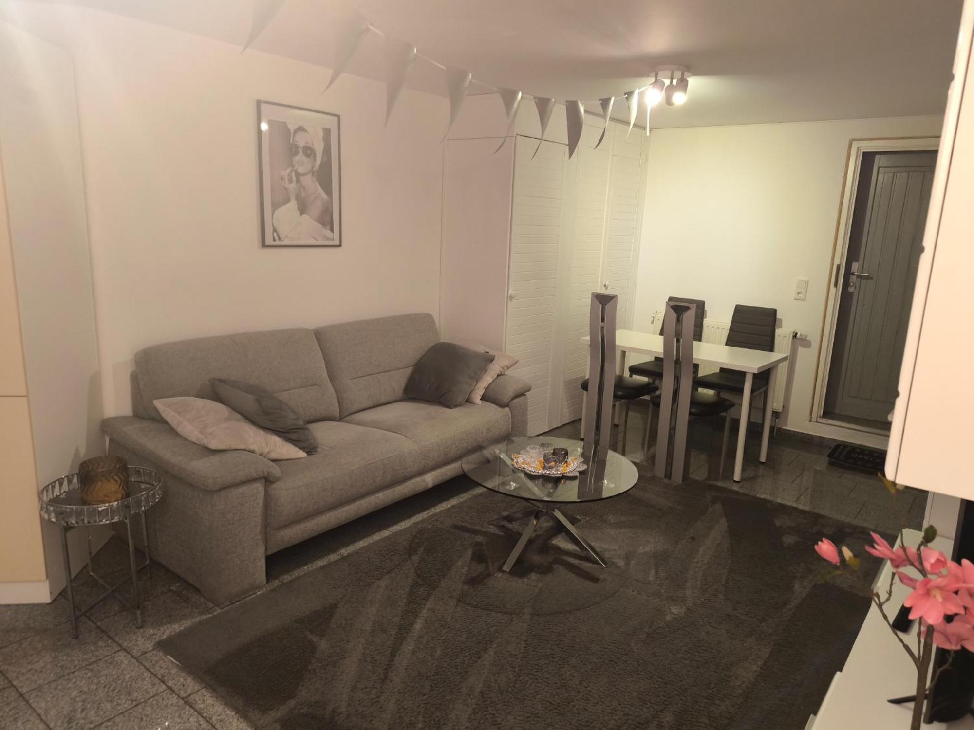 Naehe Messe Apartment *